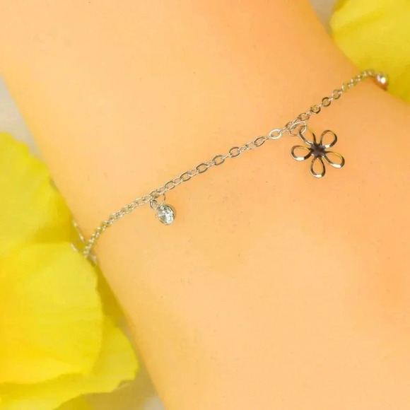 "Minimalist Anklet, Sleek & Modern Design, Women’s Fashion, YC110211-A - Picture 4 of 10